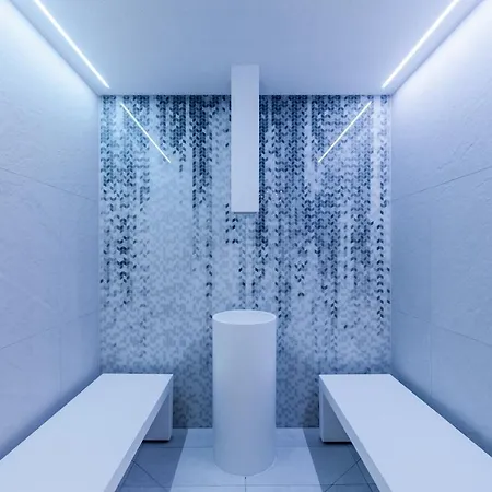 Radisson Red Gdansk, Wyspa Spichrzow 4*