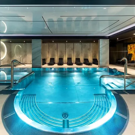 Radisson Red Gdansk, Wyspa Spichrzow Aparthotel 4*