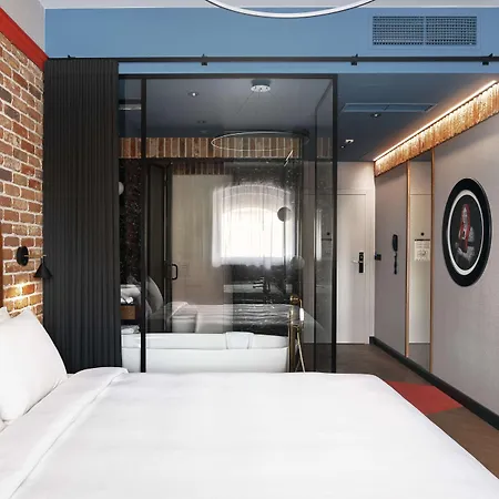 Apartmanhotel Radisson Red Gdansk, Wyspa Spichrzow 4*