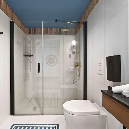 Radisson Red Gdansk, Wyspa Spichrzow Apartmanhotel 4*