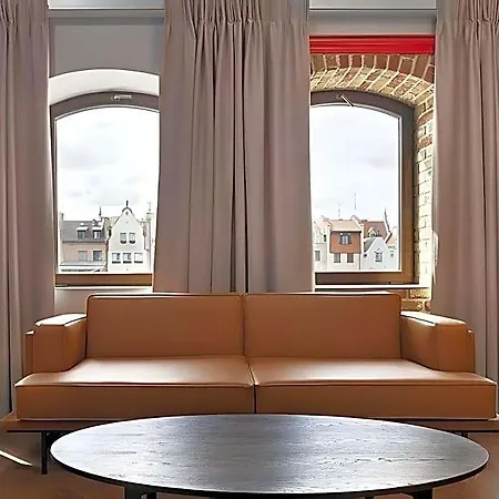 Radisson Red Gdansk, Wyspa Spichrzow